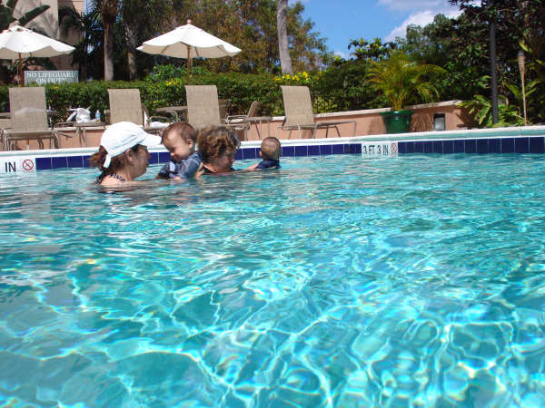 Alyss gives a swim lesson